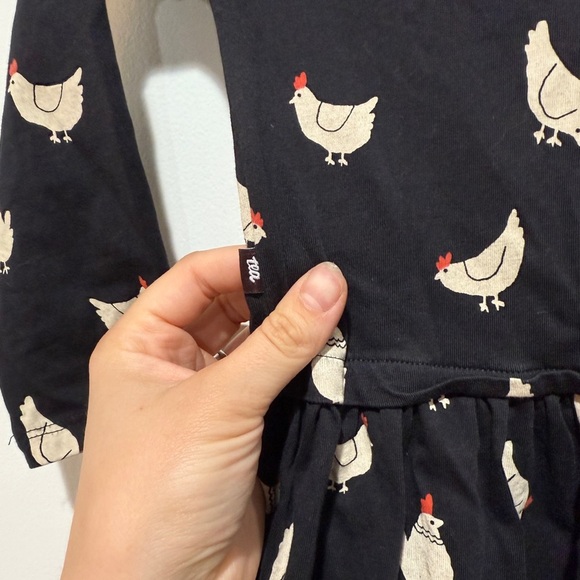 Tea Collection Play Dress Sz 5 Peruvian Chickens Print 100% Cotton Black Funky - Picture 5 of 10